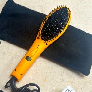 Brand new Soleil Mini heat brush.